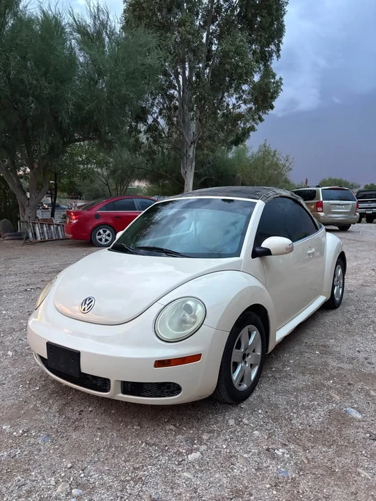 2007 Volkswagen New Beetle - Image 2 of 6
