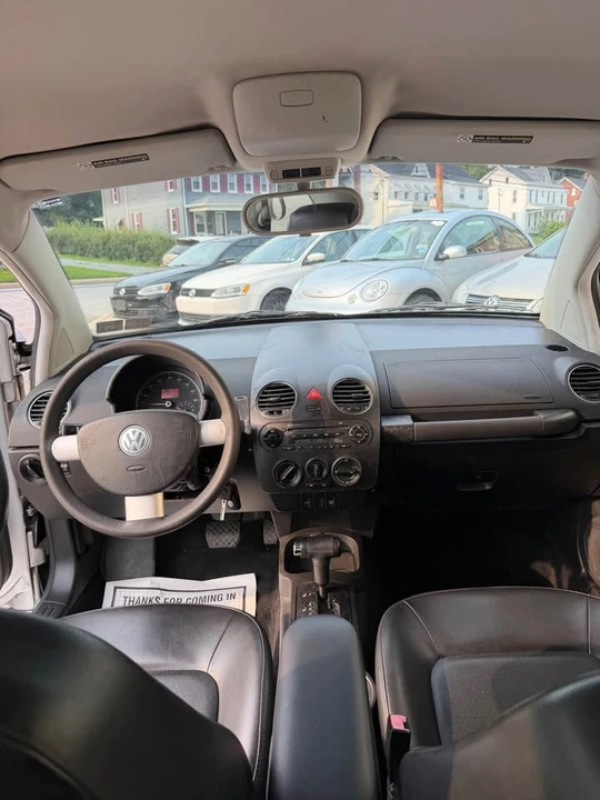 2007 Volkswagen New Beetle - Image 13 of 15