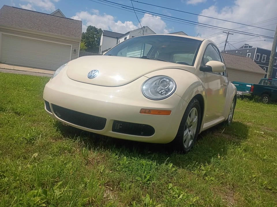 2007 Volkswagen New Beetle - Image 2 of 13