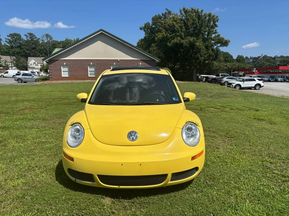2007 Volkswagen New Beetle - Image 2 of 16