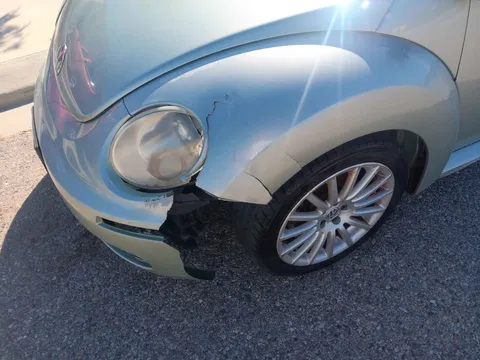 2007 Volkswagen New Beetle 2.5 Hatchback 2D