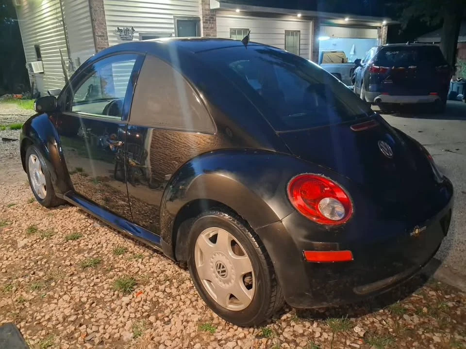 2007 Volkswagen New Beetle - Image 5 of 8