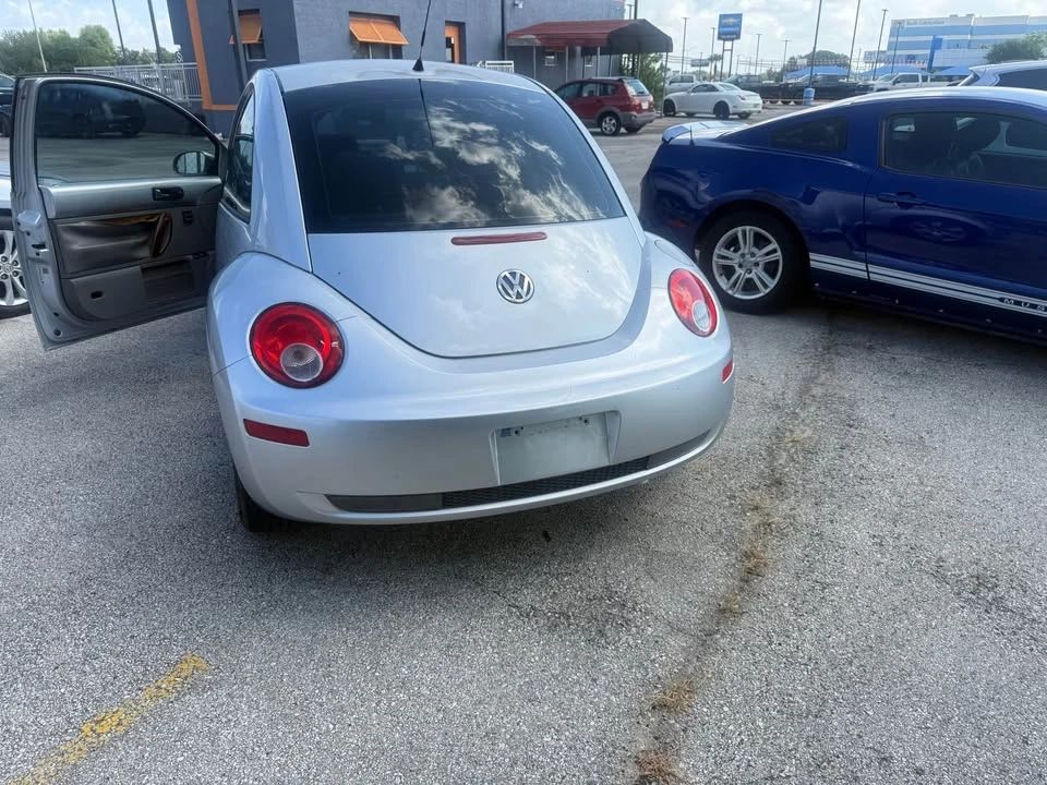 2007 Volkswagen New Beetle - Image 4 of 7