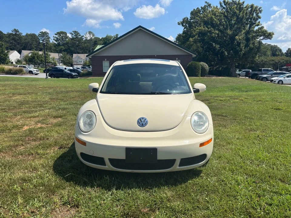 2007 Volkswagen New Beetle - Image 2 of 18