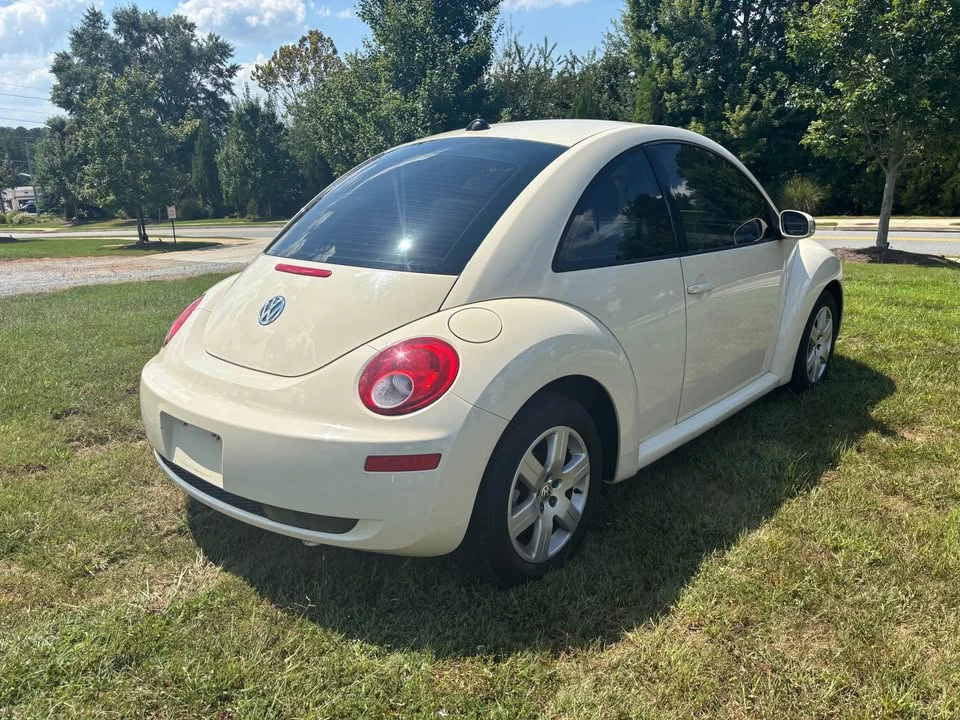 2007 Volkswagen New Beetle - Image 5 of 18