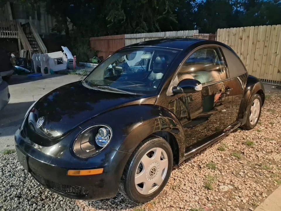 2007 Volkswagen New Beetle - Image 3 of 8