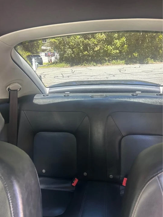 2007 Volkswagen New Beetle - Image 10 of 11