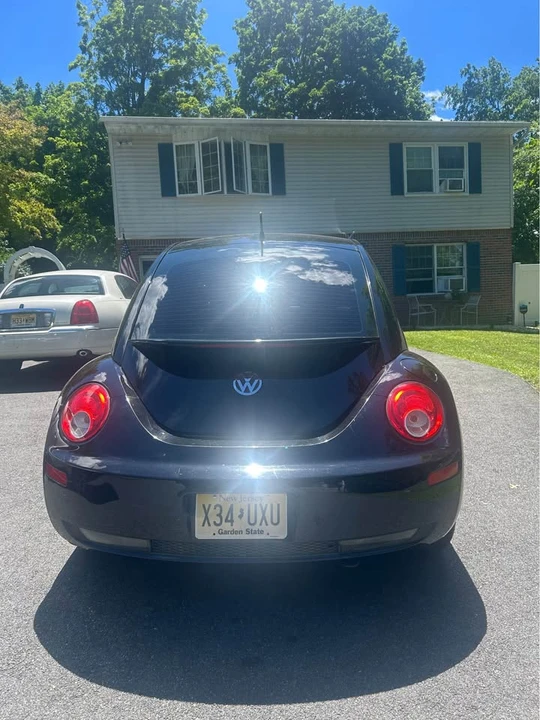 2007 Volkswagen New Beetle - Image 2 of 11