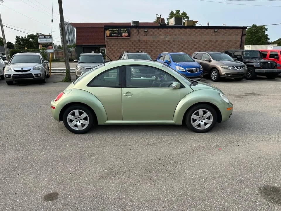 2007 Volkswagen New Beetle - Image 9 of 20