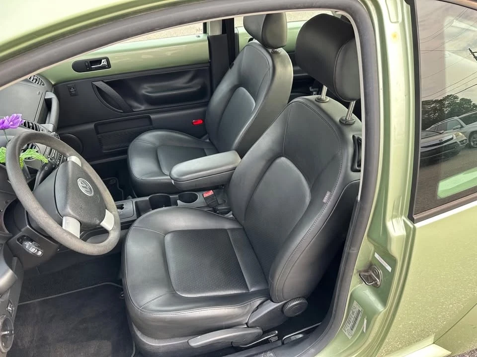 2007 Volkswagen New Beetle - Image 14 of 20