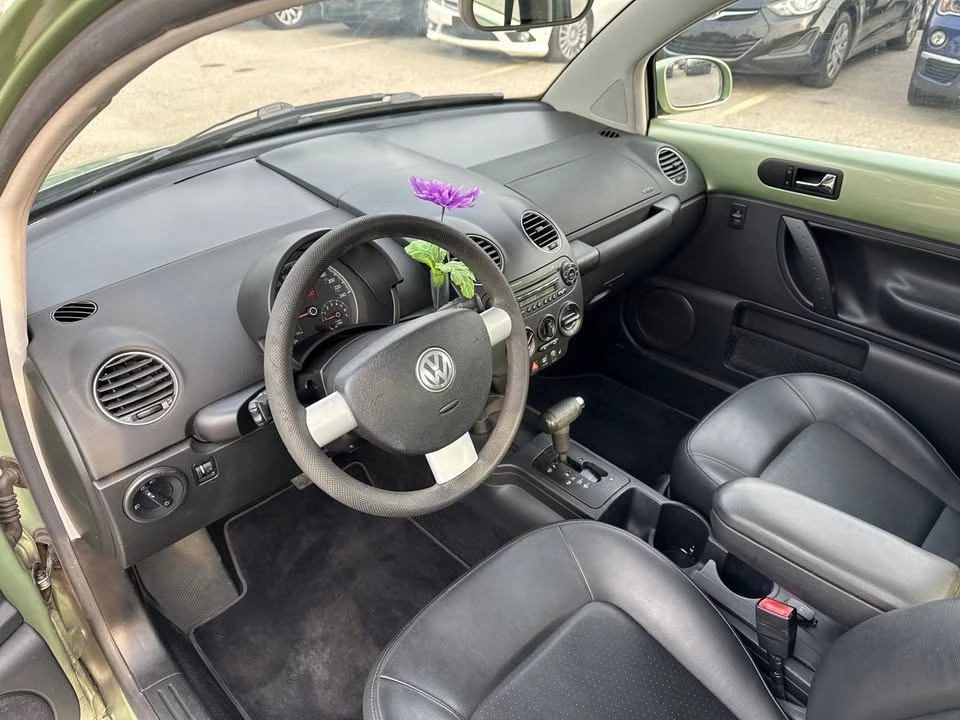 2007 Volkswagen New Beetle - Image 13 of 20