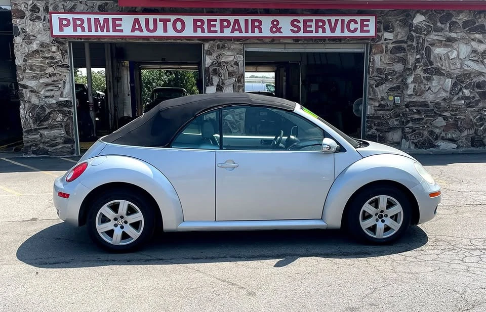 2007 Volkswagen New Beetle - Image 11 of 20