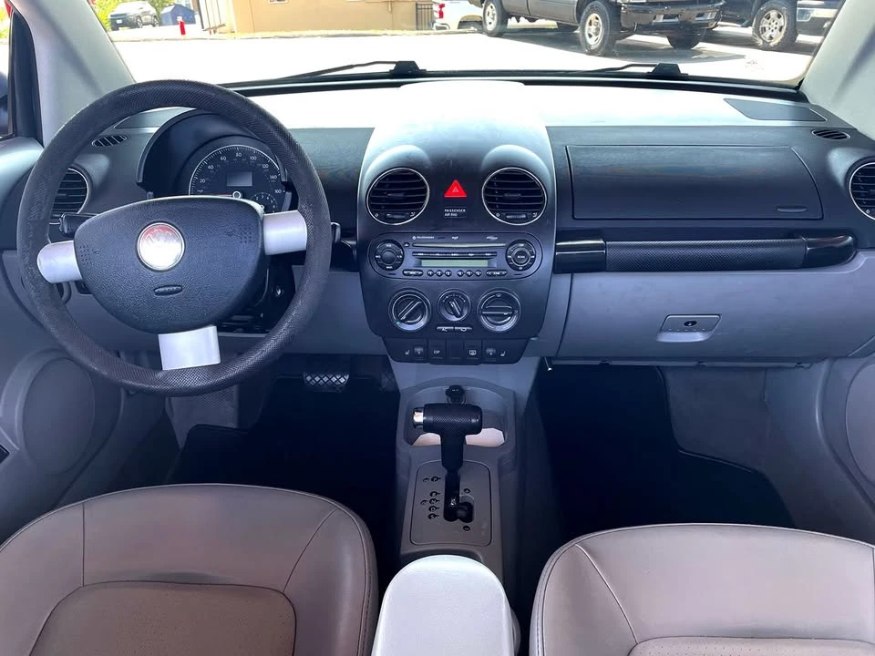 2007 Volkswagen New Beetle - Image 16 of 20