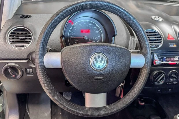 2007 Volkswagen New Beetle - Image 5 of 7