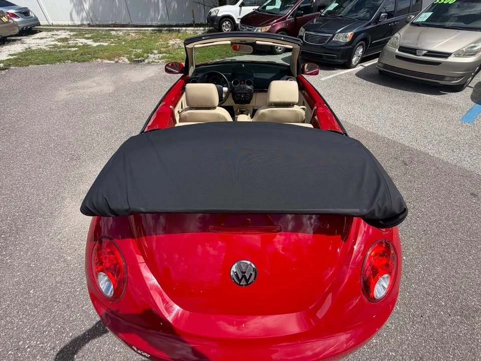 2007 Volkswagen New Beetle - Image 10 of 20