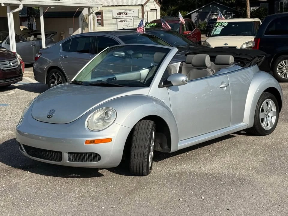 2007 Volkswagen New Beetle - Image 2 of 20