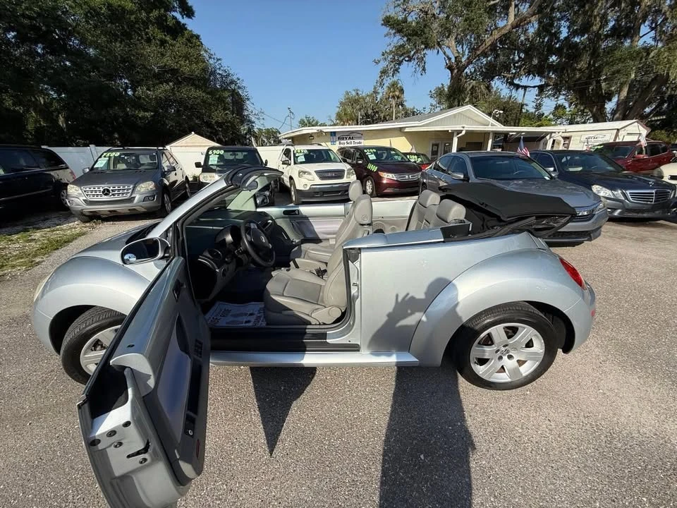2007 Volkswagen New Beetle - Image 9 of 20