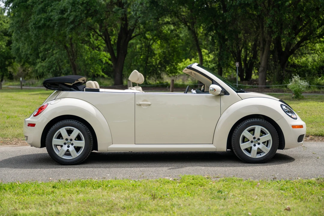 2007 Volkswagen New Beetle - Image 5 of 31