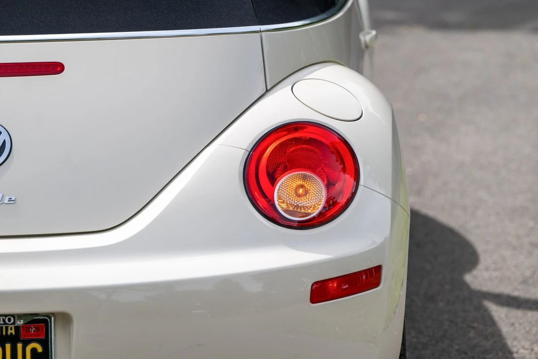 2007 Volkswagen New Beetle - Image 24 of 31