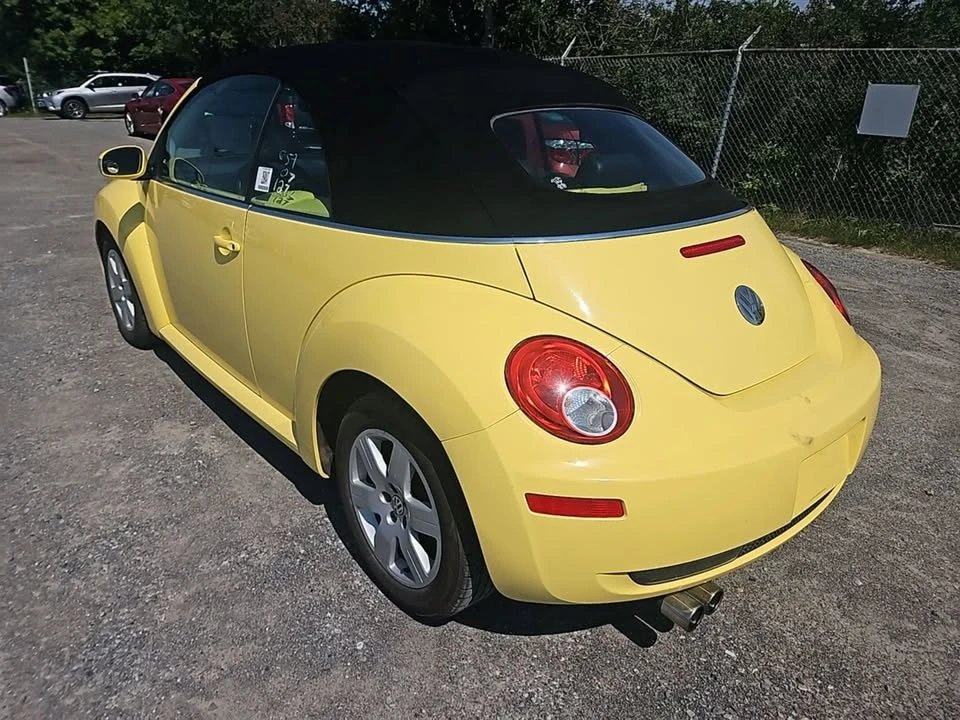 2007 Volkswagen New Beetle - Image 2 of 6