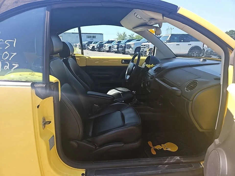2007 Volkswagen New Beetle - Image 5 of 6