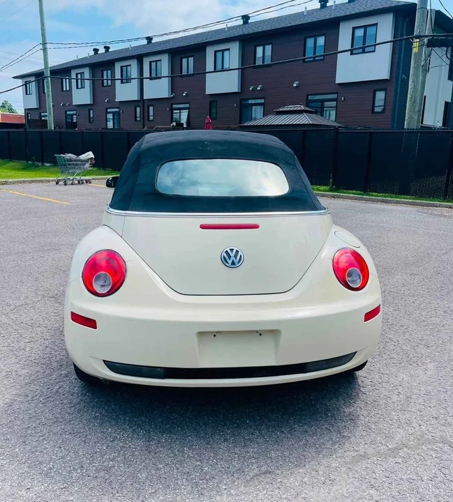 2007 Volkswagen New Beetle - Image 5 of 11