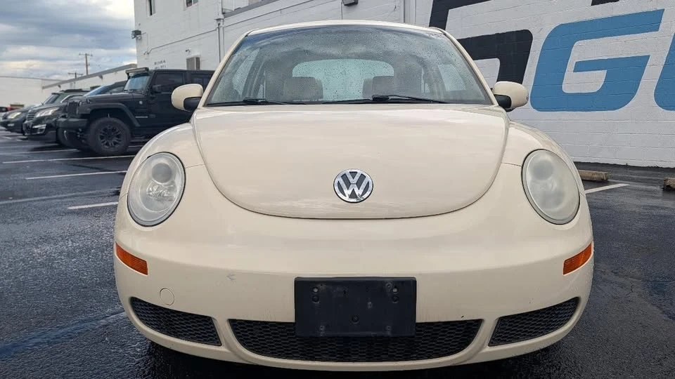 2007 Volkswagen New Beetle - Image 8 of 13