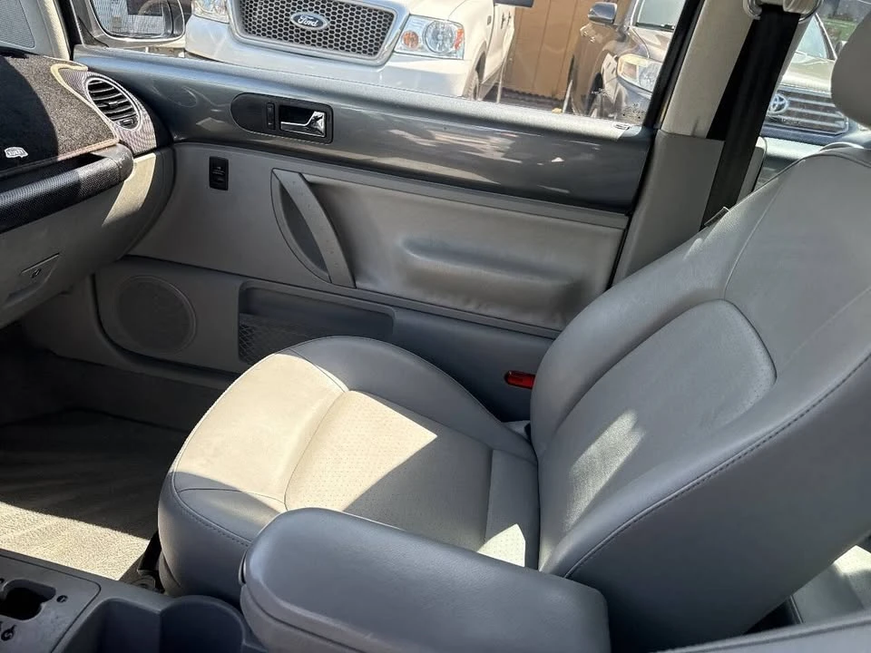 2007 Volkswagen New Beetle - Image 15 of 20