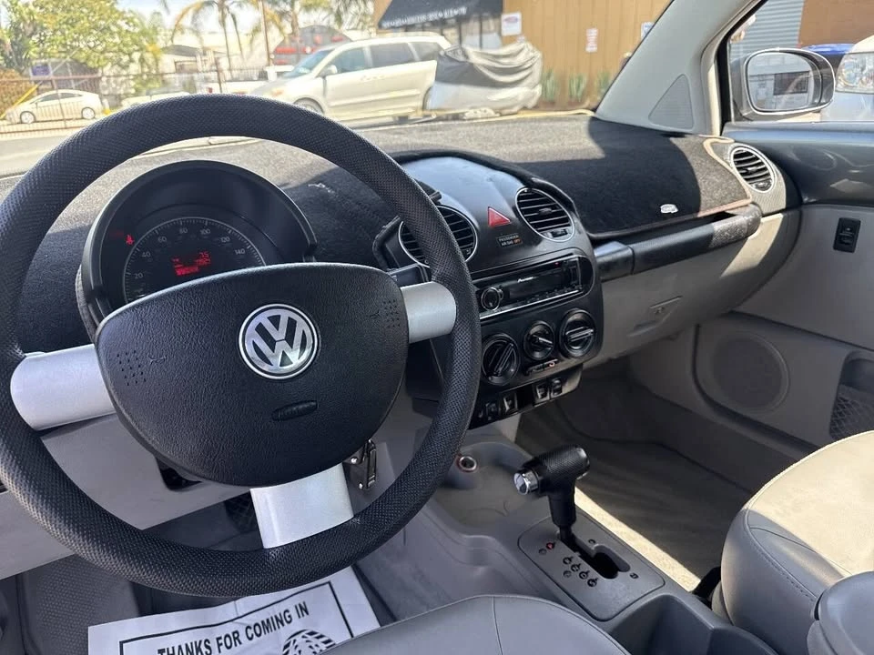 2007 Volkswagen New Beetle - Image 14 of 20