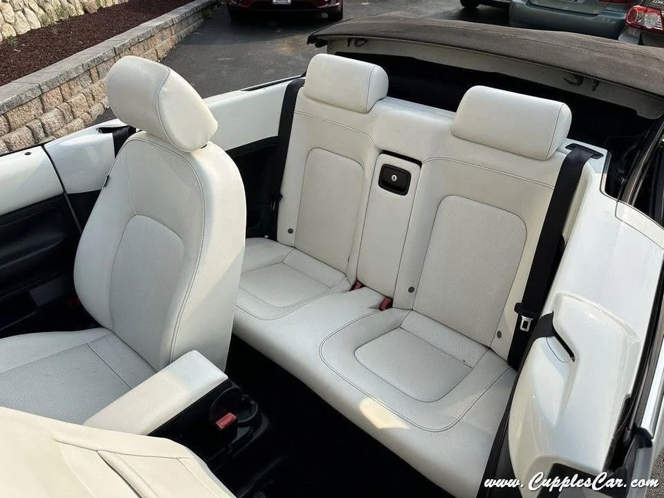 2007 Volkswagen New Beetle - Image 12 of 20