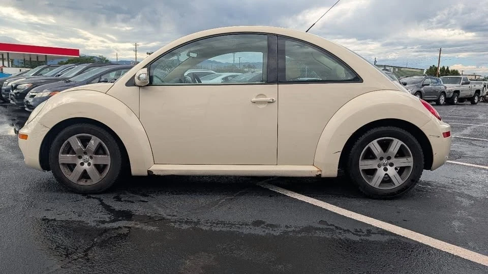 2007 Volkswagen New Beetle - Image 6 of 13