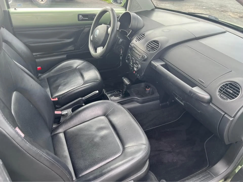 2007 Volkswagen New Beetle - Image 17 of 18