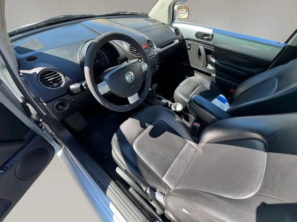 2007 Volkswagen New Beetle - Image 19 of 20