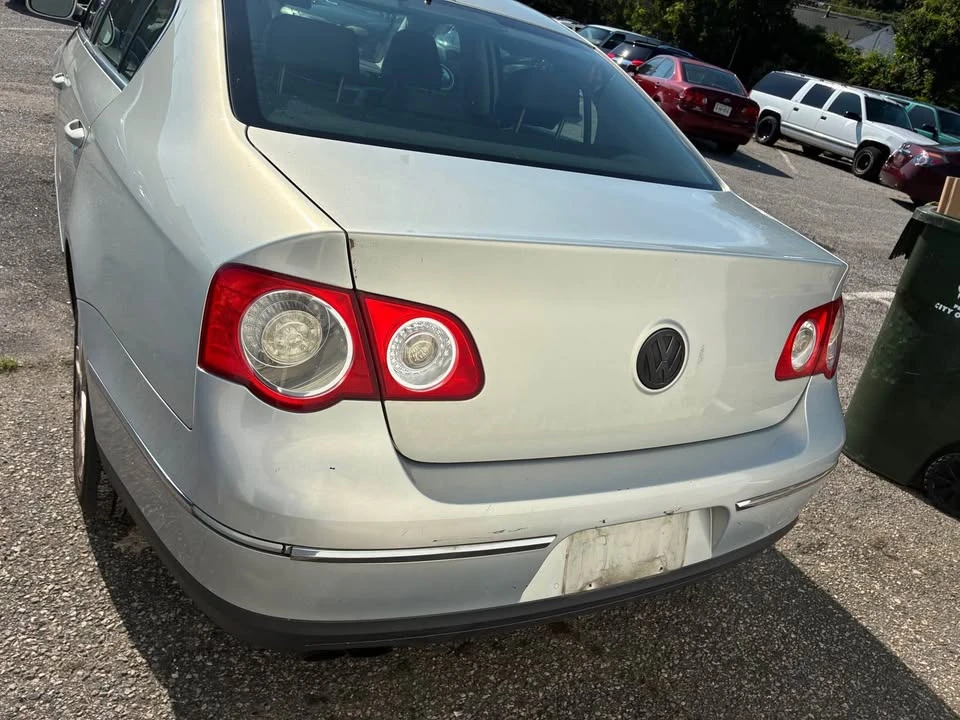 2007 Volkswagen Passat - Image 2 of 4