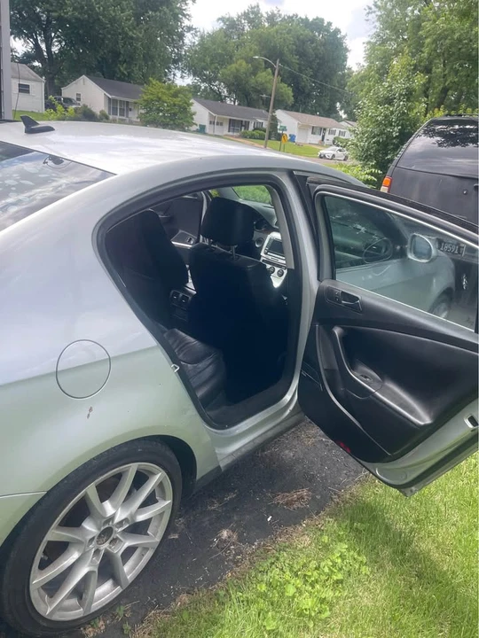 2007 Volkswagen Passat - Image 8 of 9