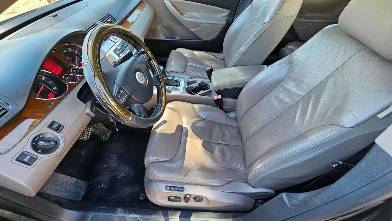 2007 Volkswagen Passat - Image 14 of 21