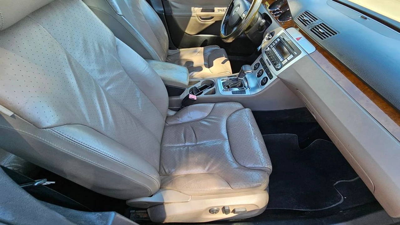 2007 Volkswagen Passat - Image 15 of 21