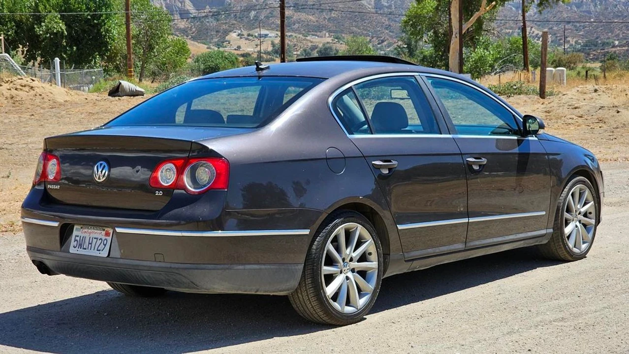 2007 Volkswagen Passat - Image 7 of 21