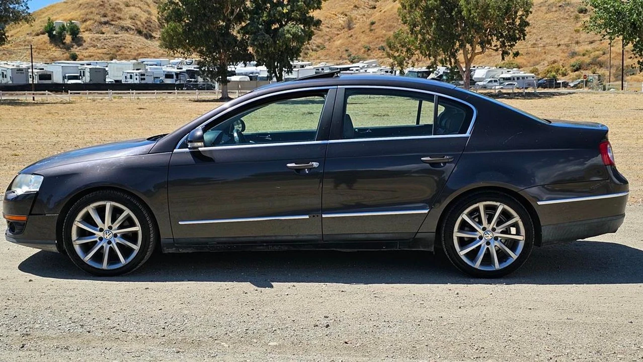 2007 Volkswagen Passat - Image 12 of 12