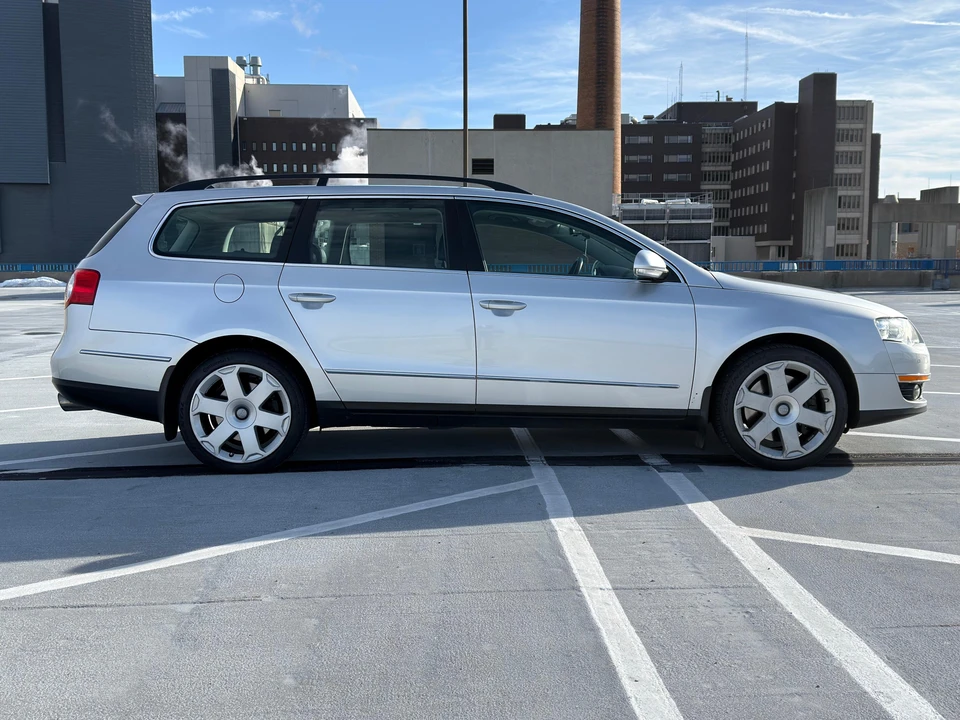 2007 Volkswagen Passat - Image 14 of 31