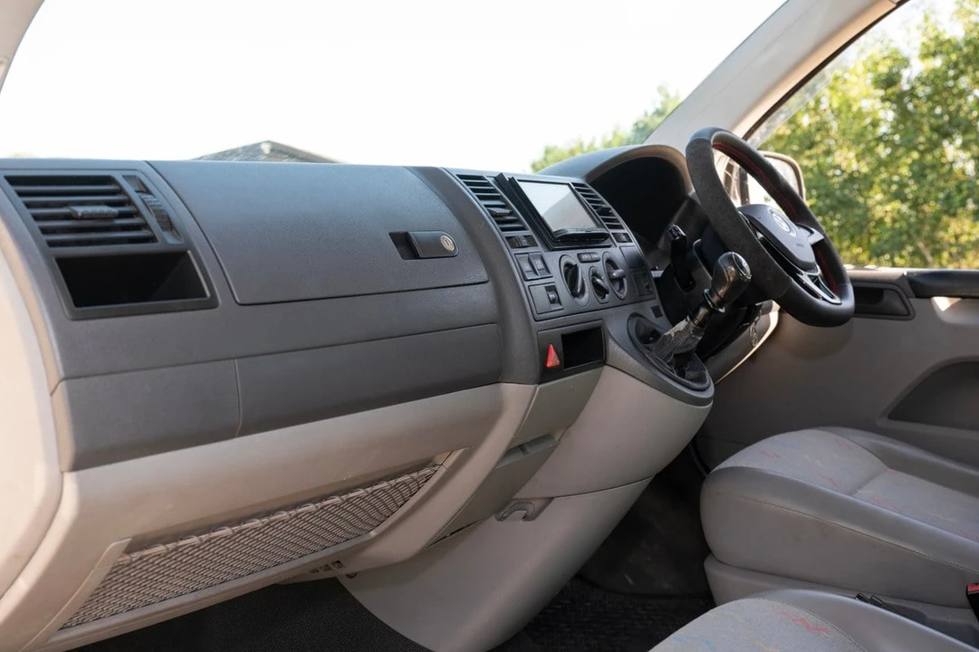 2007 Volkswagen EuroVan - Image 21 of 30