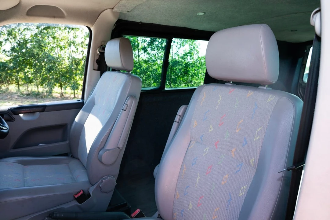 2007 Volkswagen EuroVan - Image 14 of 30