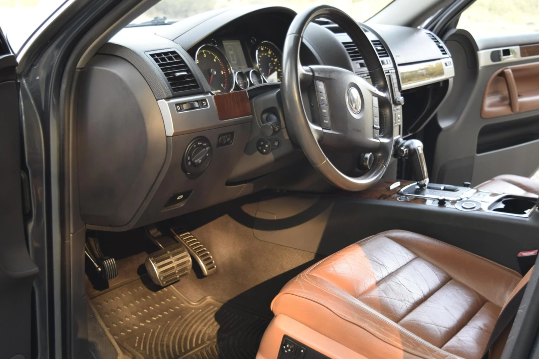 2007 Volkswagen Touareg - Image 24 of 31