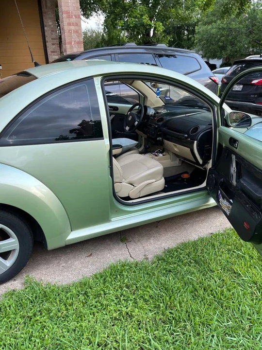 2007 Volkswagen New Beetle - Image 3 of 12