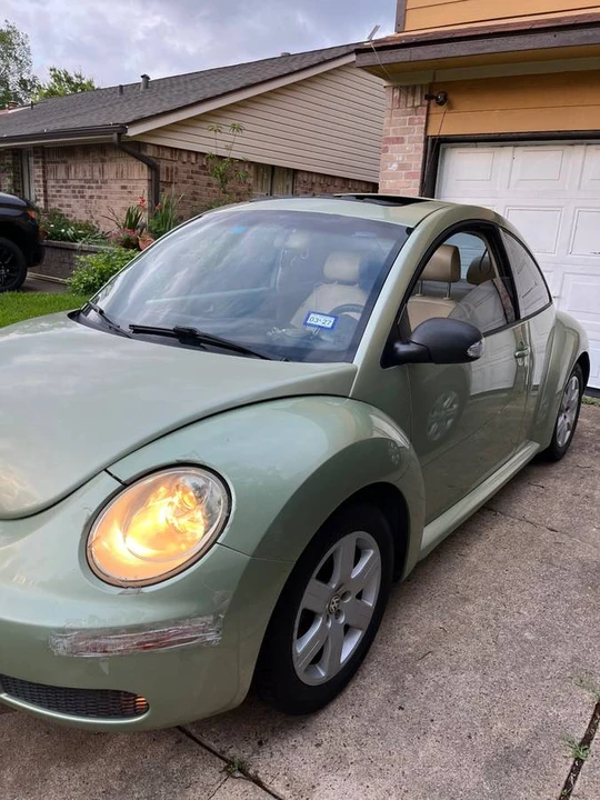 2007 Volkswagen New Beetle - Image 6 of 12