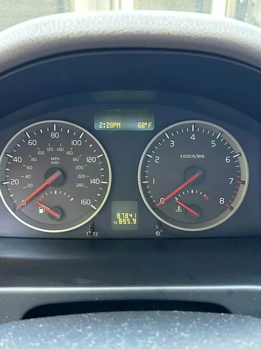 2007 Volvo 200 Series - Image 9 of 13