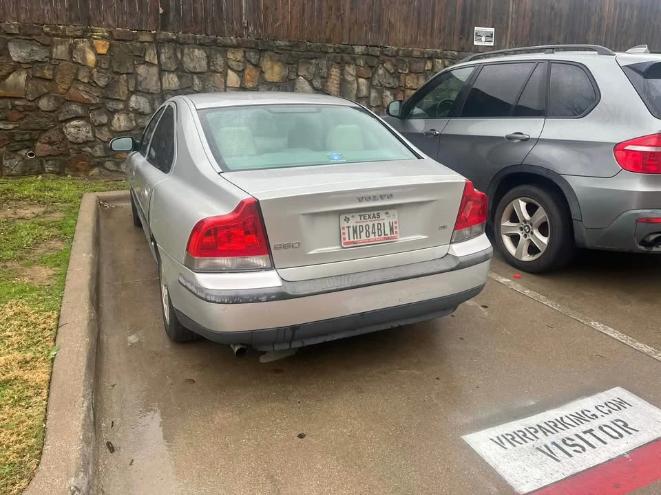 2007 Volvo 200 Series - Image 2 of 3
