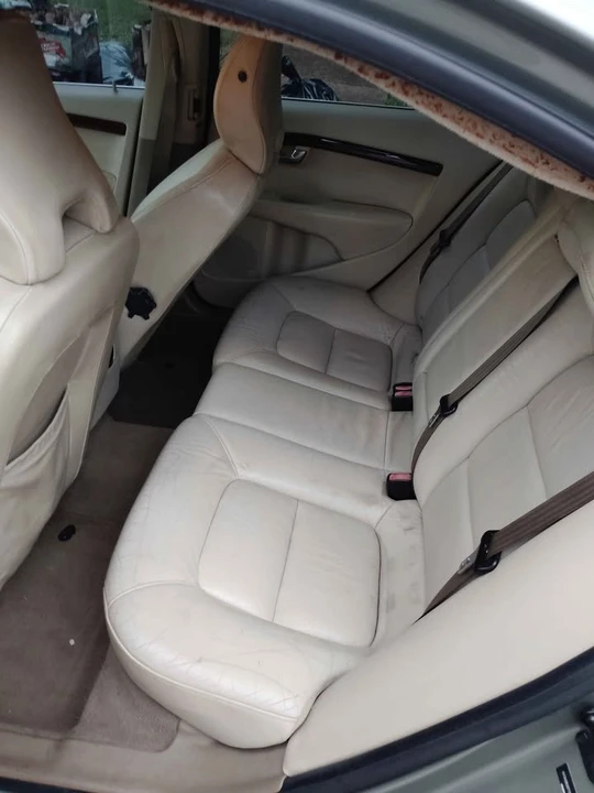 2007 Volvo 200 Series - Image 3 of 4