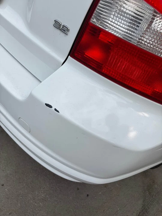 2007 Volvo 244 - Image 7 of 13