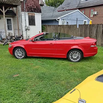 2007 Volvo C70 HT Convertible 2D